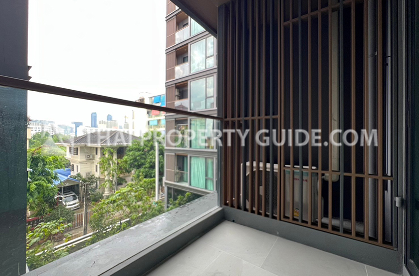 Apartment in New Petchburi 